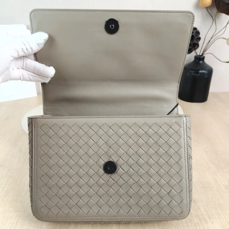 Bottega Veneta Top Handle Bag Woven Top Handle Crossbody Bag Grey Calfskin One Size 23 × 7 × 17 cm — detail view 4 of 13