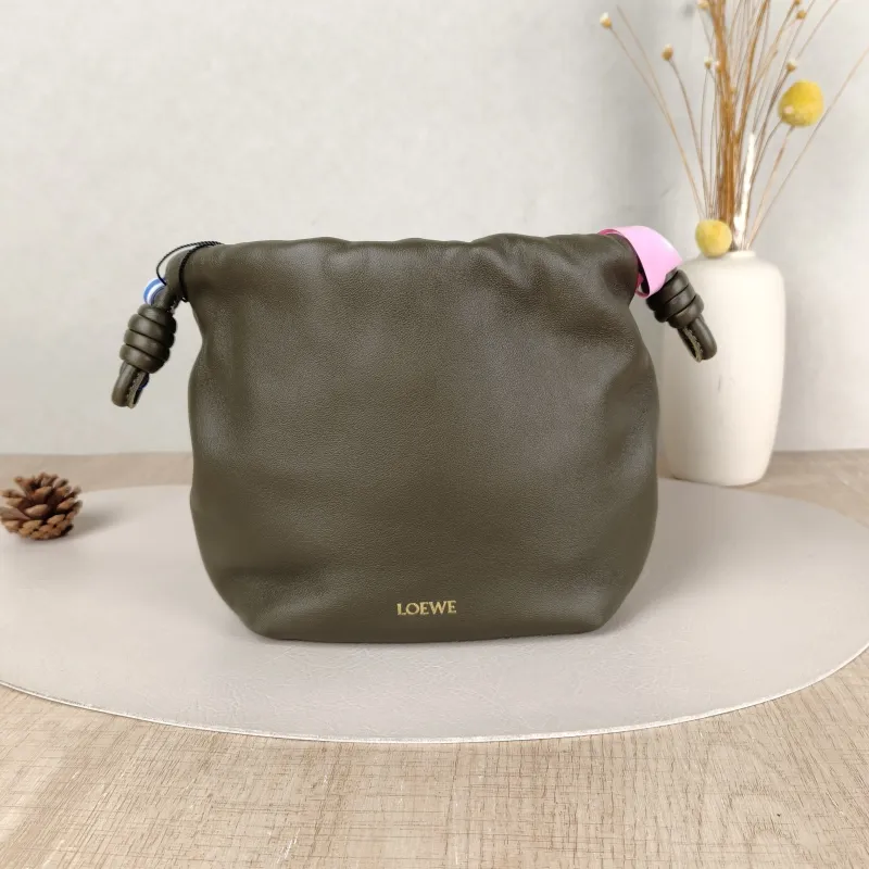 LOEWE Crossbody Bag Flamenco Green Lambskinmini24 × 9 × 18 cm