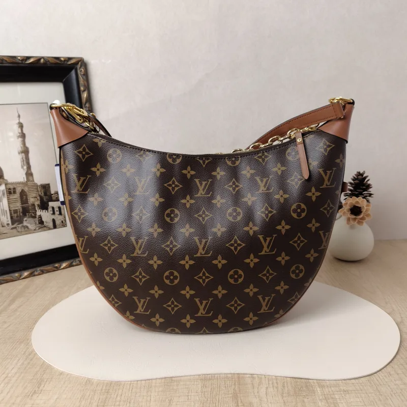 Louis Vuitton Crossbody Bag Loop Hobo Monogram PVC One Size38 × 10 × 26 cm — cover view 5 of 9