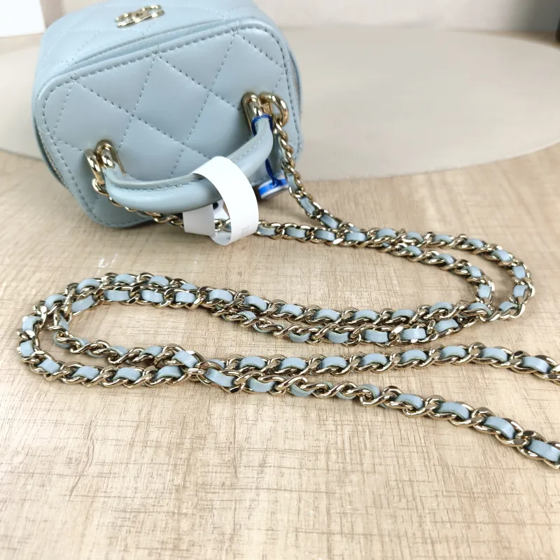Chanel Crossbody Bag Edition Blue Lambskin One Size10 × 7 × 9 cm — detail view 6 of 14