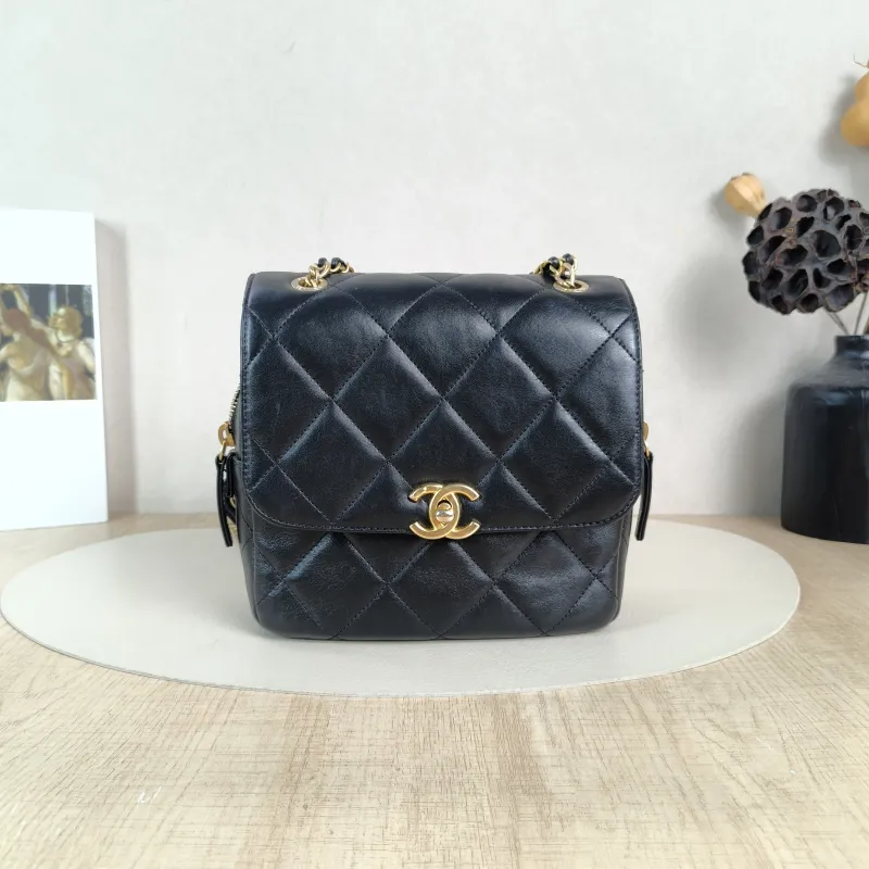 Chanel Backpack Backpack Black Calfskin One Size19 × 8 × 20 cm