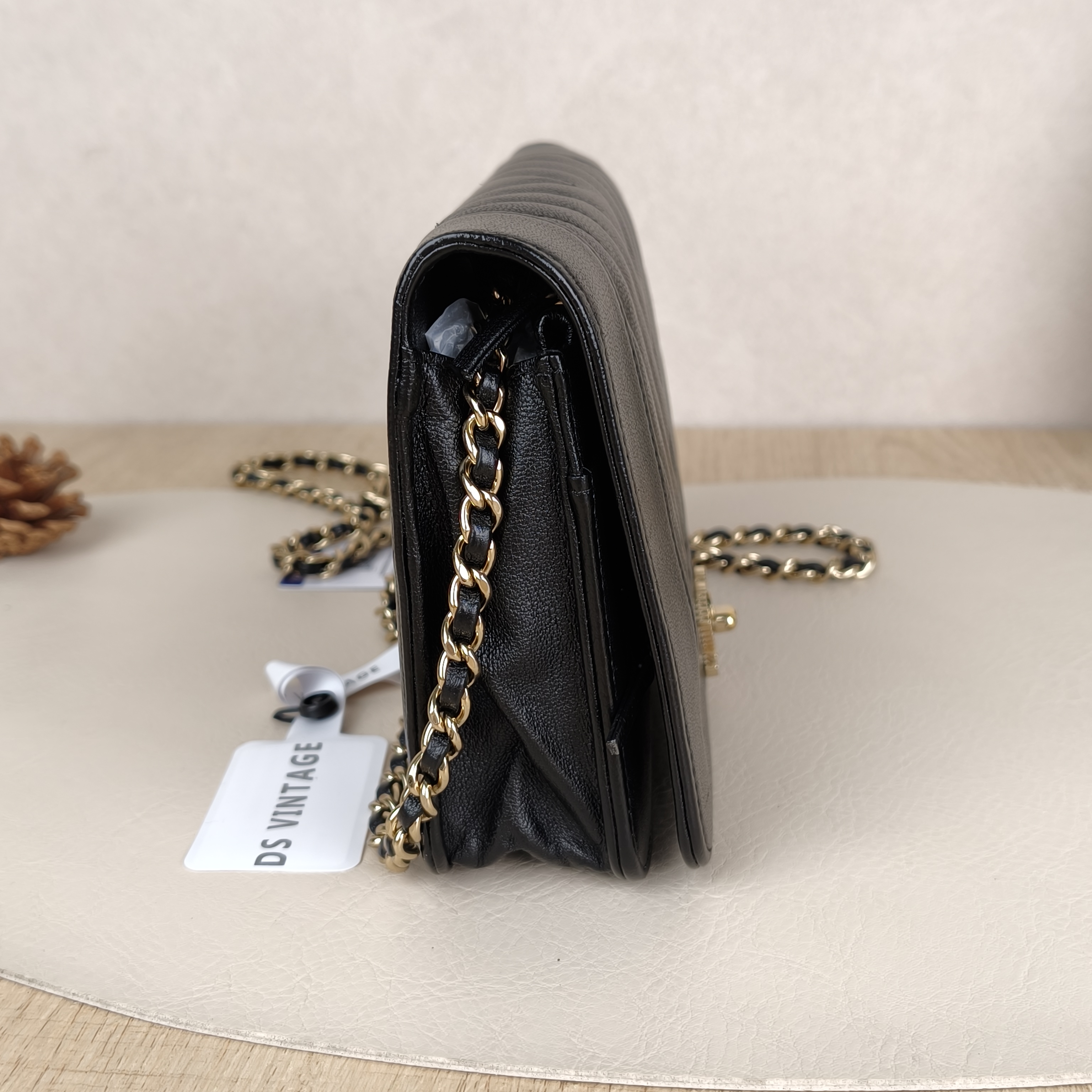 Chanel Crossbody Bagcf Collection Crossbody Bag Black Lambskin One Size19 × 3.5 × 13.5 cm — cover view 7 of 10
