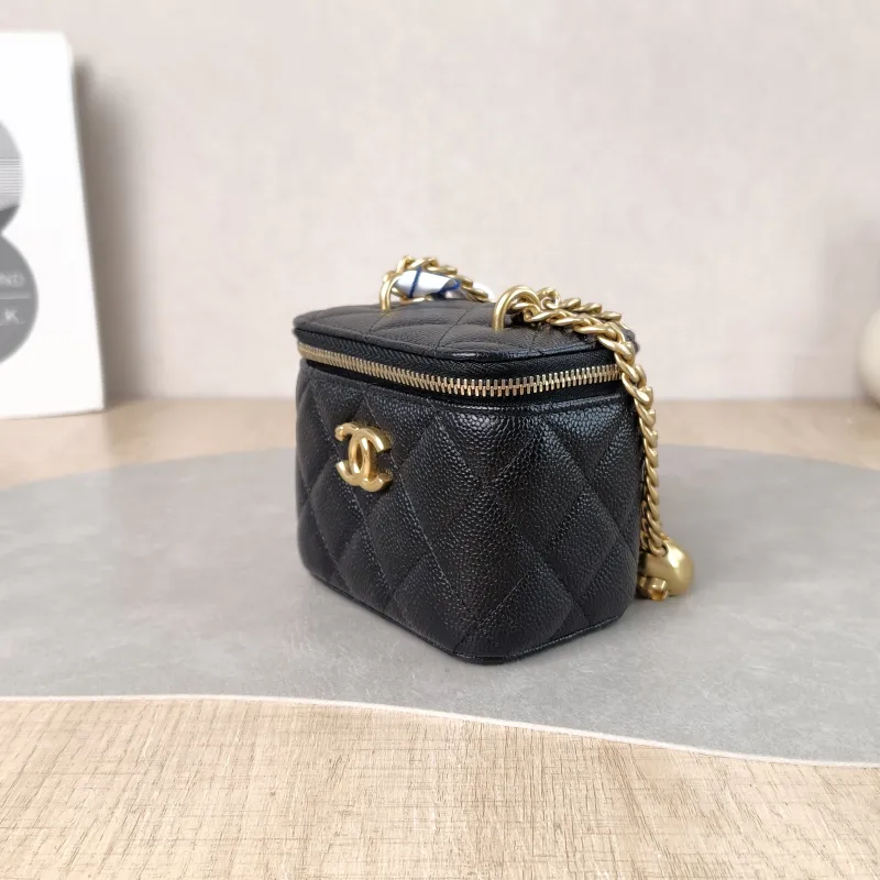 Chanel Crossbody Bag Edition Black Grained Calfskin nano 10 × 7 × 9 cm — cover view 5 of 5