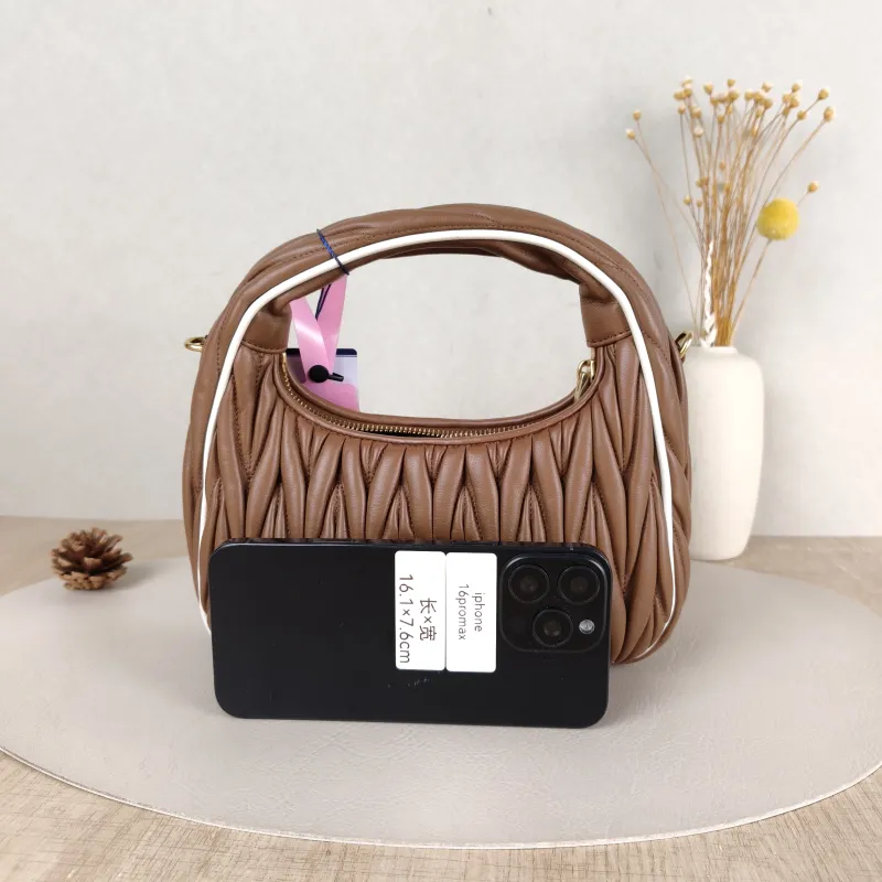Miumiu Shoulder Bag Wander Matelassé Hobo Lambskin Small 20 × 6 × 17 cm — cover view 3 of 5
