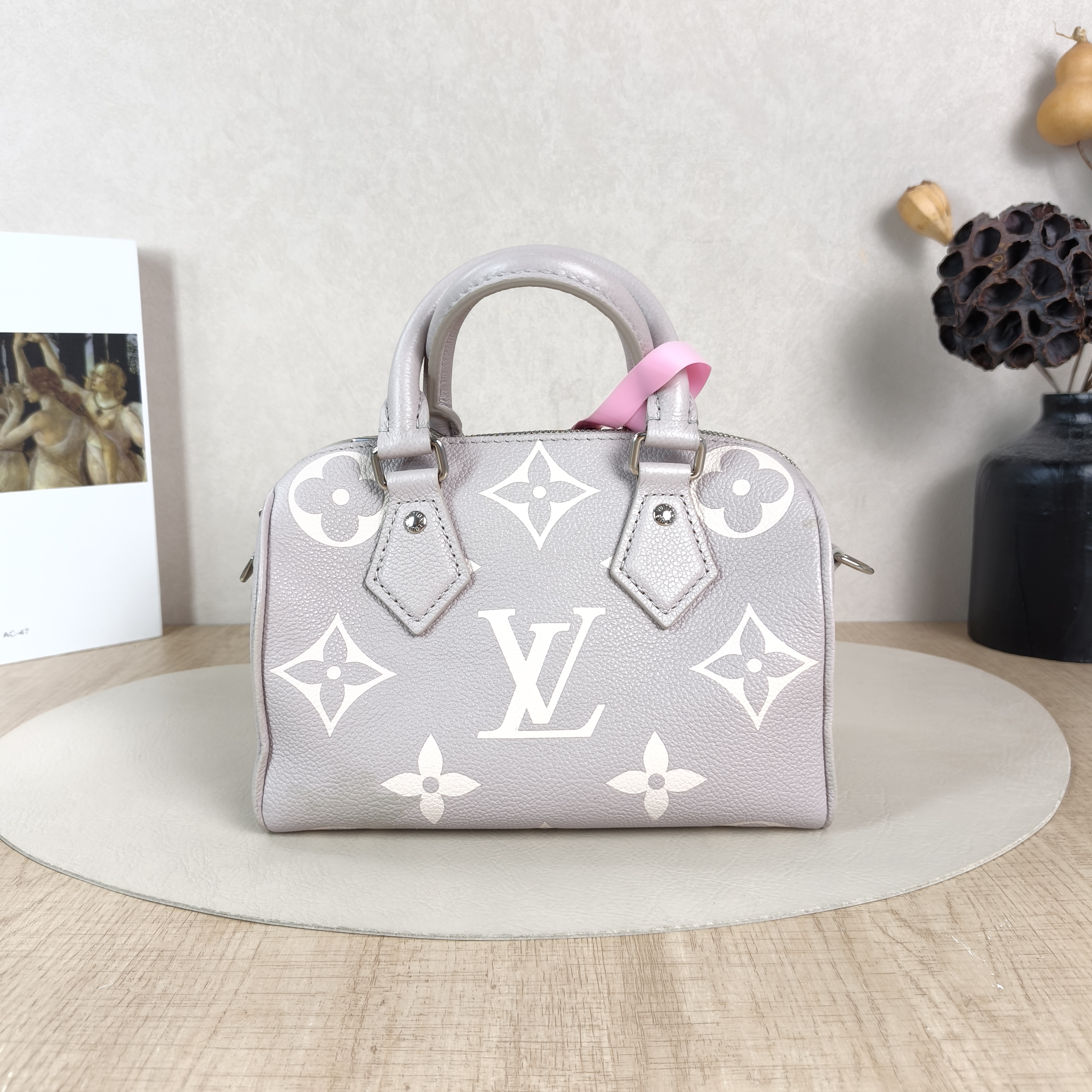 Louis Vuitton Crossbody Bag Speedy20Grey Calfskin One Size20.5 × 12 × 13.5 cm