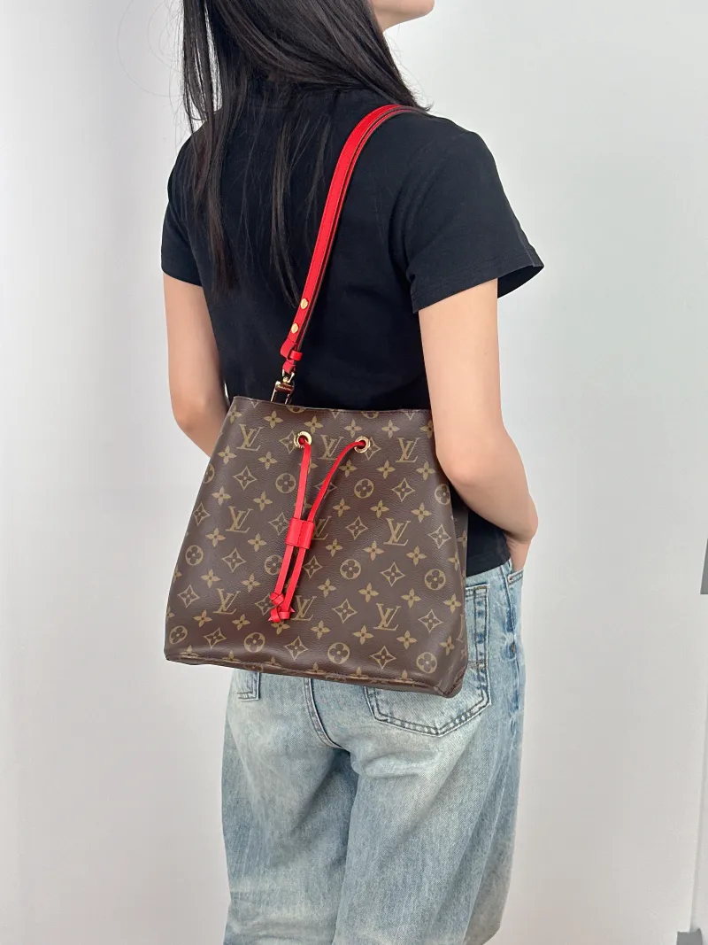 Louis Vuitton Shoulder Bag NÉONOÉ Bucket Bag PVC Medium 26 × 17.5 × 26 cm — on-model view 2 of 2