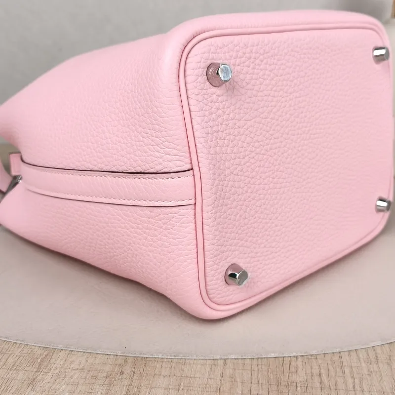 Hermès Top Handle Bag Picotin Lock 18 18 Pink Taurillon Clemence TC Calfskin Small 18 × 13 × 18 cm K — detail view 10 of 12