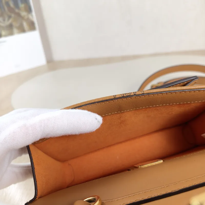 MCM Belt Bag Belt Bag One Size 18 × 4 × 11.5 cm — detail view 1 of 11