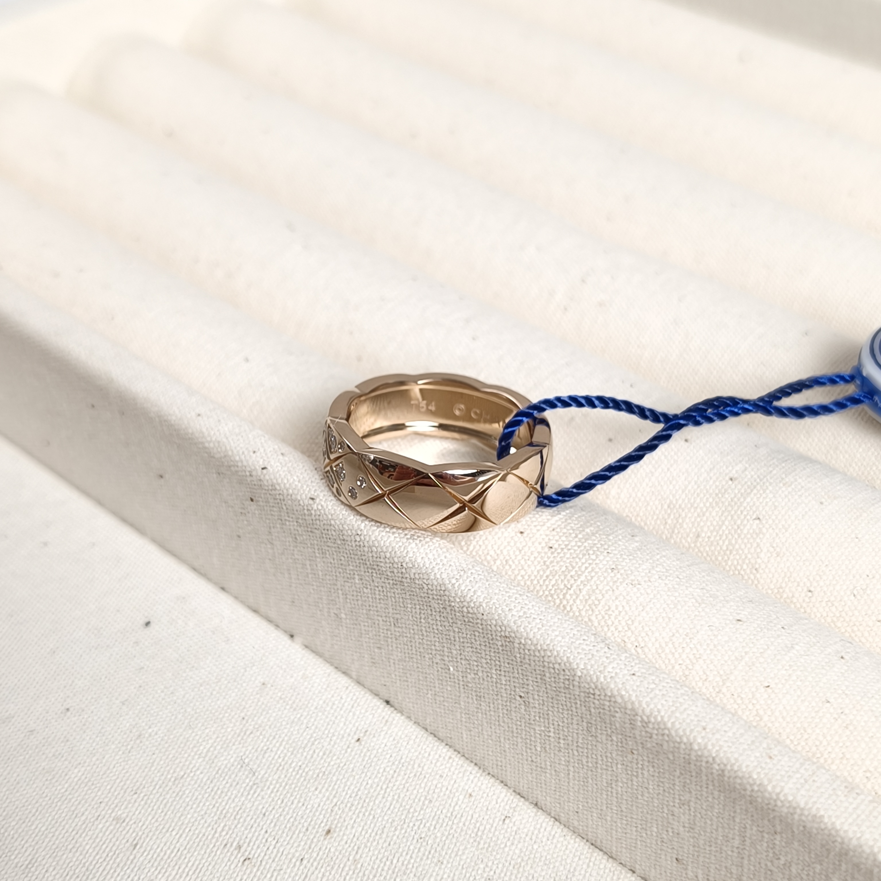 Chanel Ring COCO CRUSH Ring Gold18K Diamond One Size54 6.5 — cover view 8 of 10