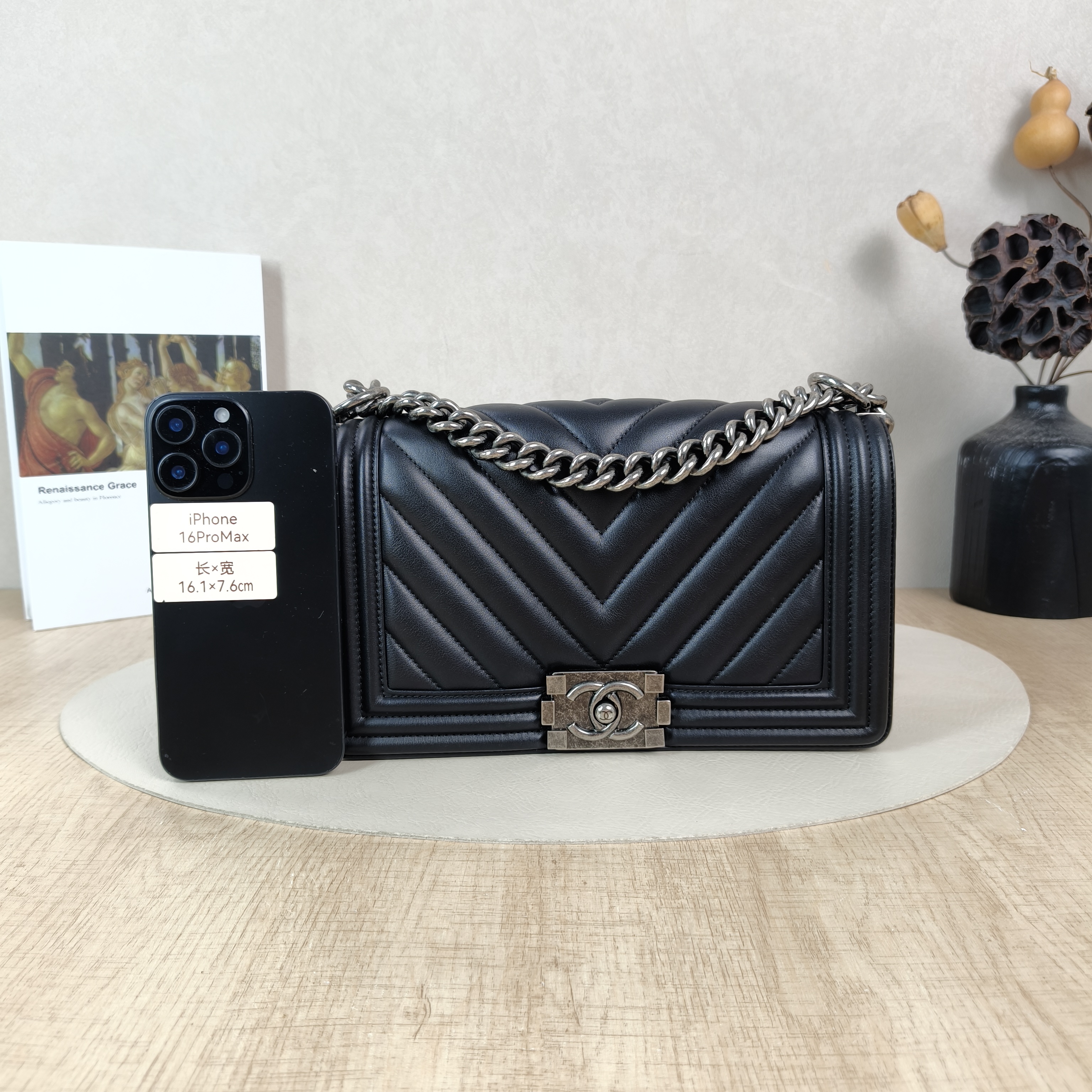 Chanel Crossbody Bagv leboy Black Calfskin Medium25 × 9 × 15 cm — cover view 2 of 6