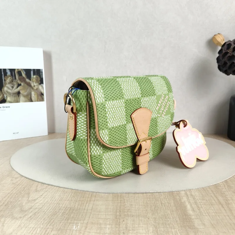 Louis Vuitton Crossbody Bag MONTSOURIS Messenger Bag Tyler PVC Small 20 × 7 × 17 cm — cover view 4 of 6