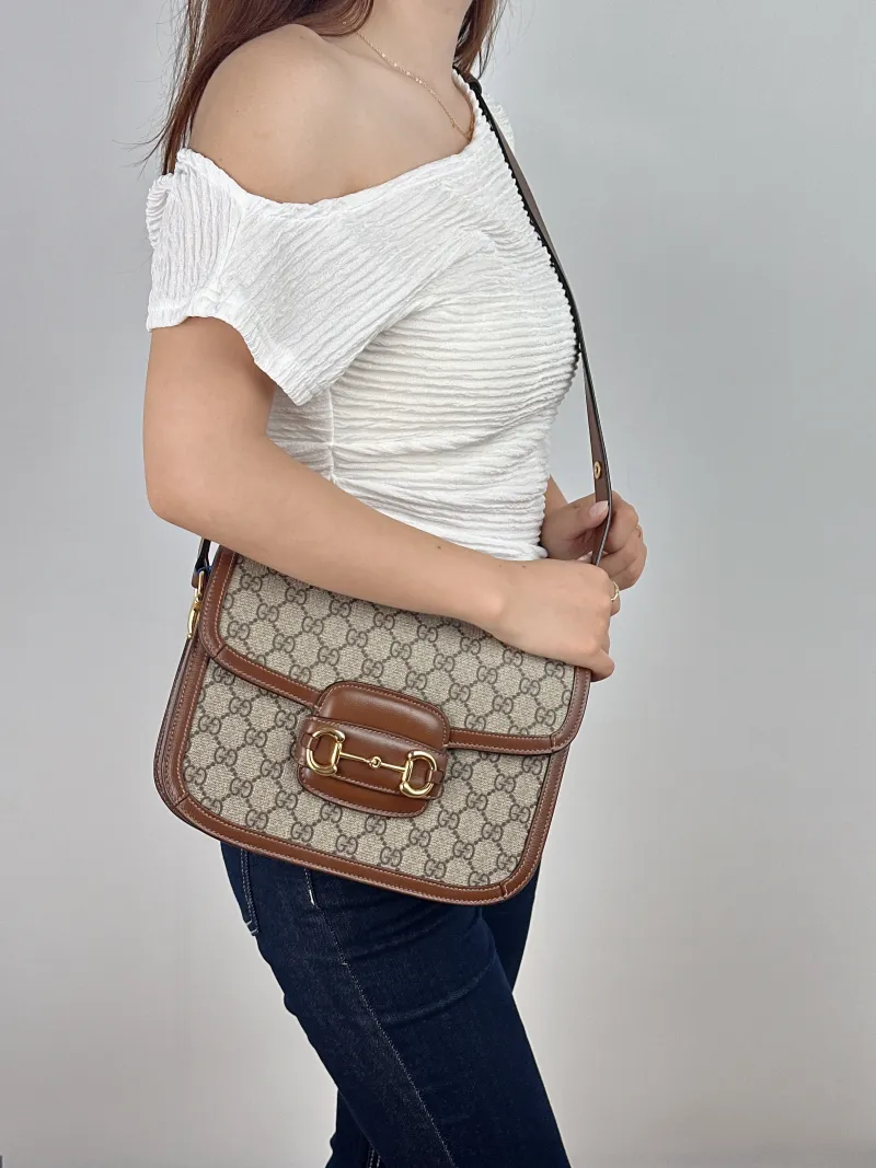 GUCCI Shoulder Bag Horsebit 1955 Horsebit Medium Monogram PVC Medium25 × 8 × 18 cm — on-model view 2 of 2