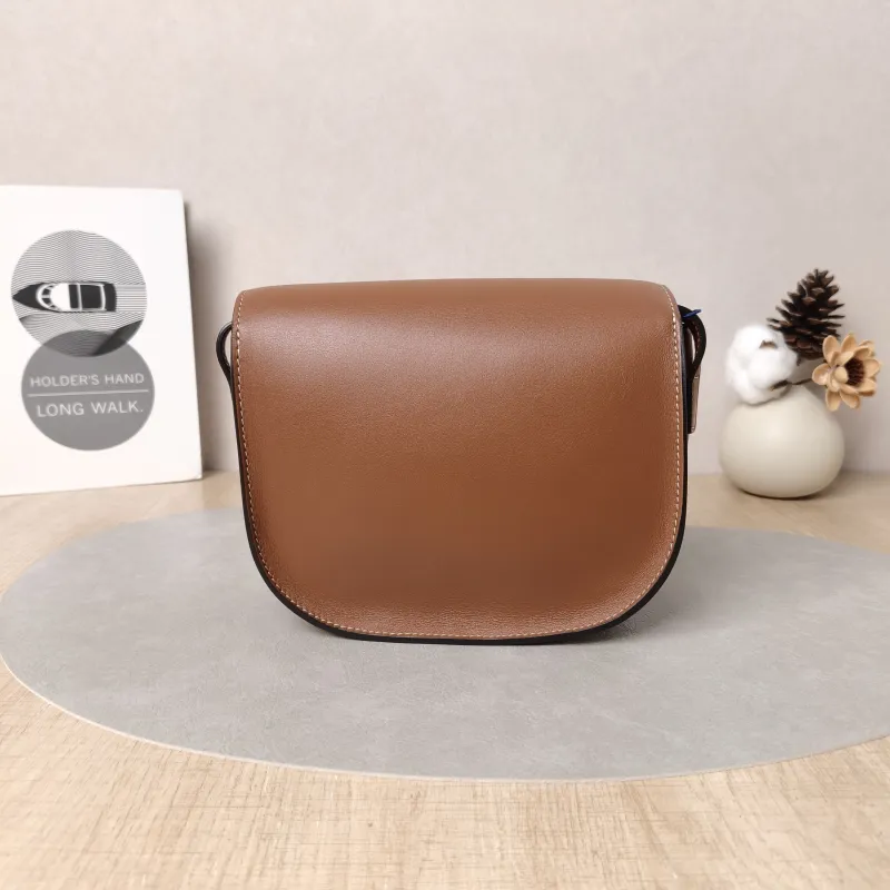 CELINE Crossbody Bag FOLCO TRIOMPHE Caramel Calfskin One Size18.5 × 7 × 15 cm — cover view 5 of 5