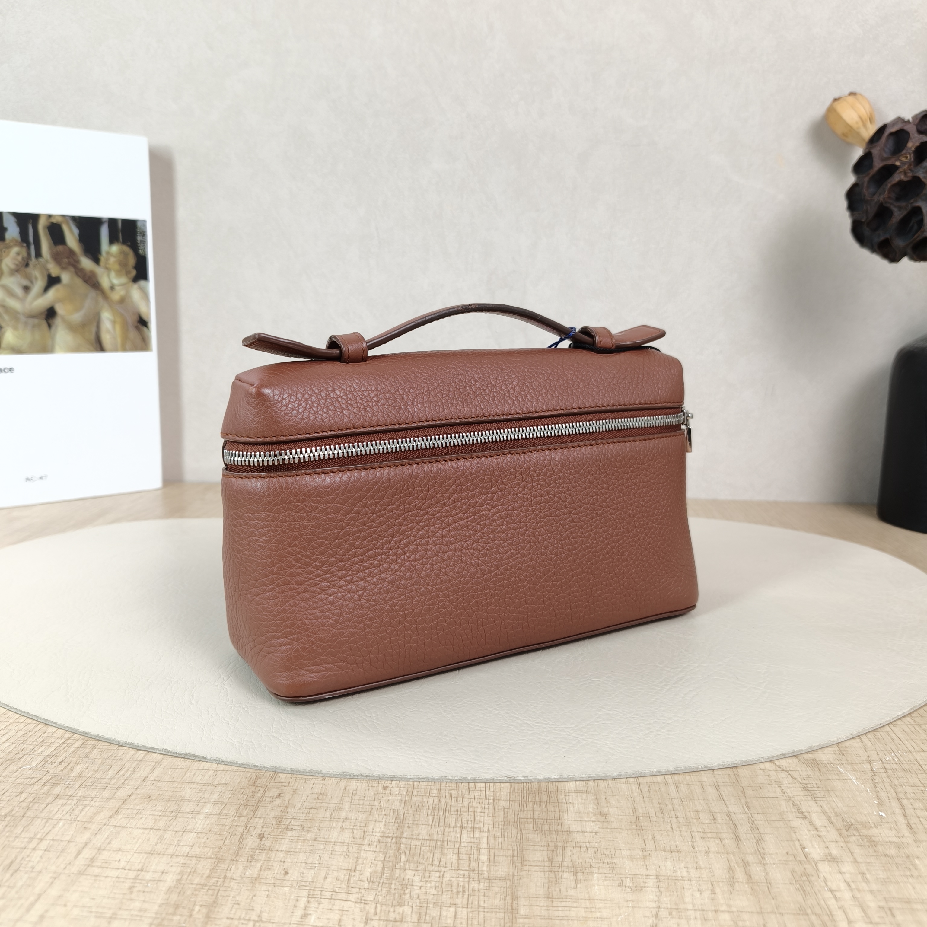 Loro Piana Crossbody Bag Extra Pocket L19 Brown Calfskin One Size19 × 7 × 11.5 cm — cover view 3 of 5