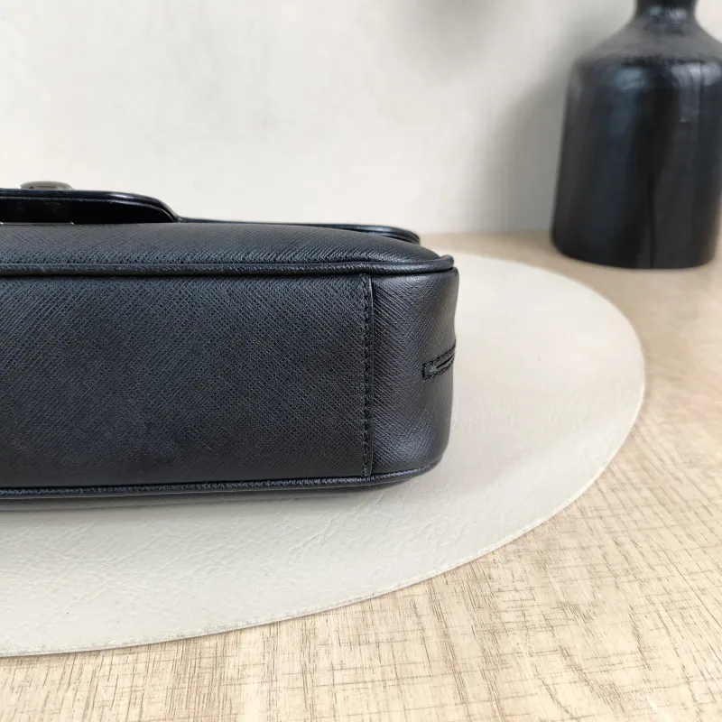 FERRAGAMO Shoulder Bag Shoulder Bag Black Calfskin One Size 24 × 6 × 14 cm — detail view 1 of 14