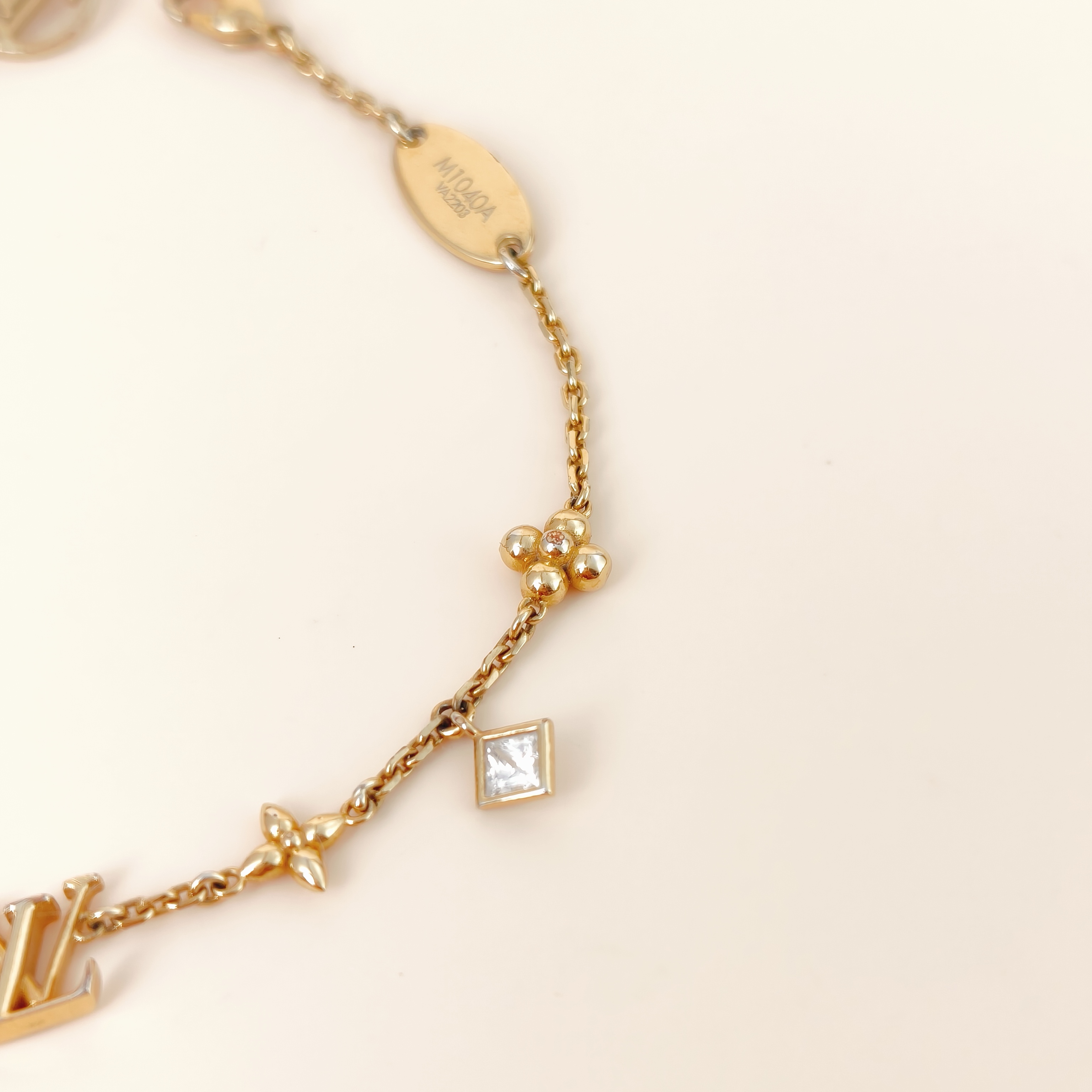 Louis Vuitton Bracelet Pendant Bracelet Gold One Size18cm — cover view 11 of 11