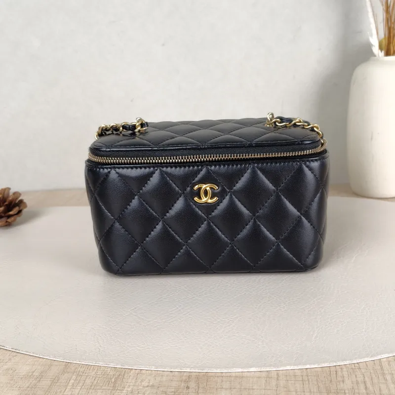 Chanel Crossbody Bag Edition Box Bag Cosmetic Bag Black Lambskin 17 × 8 × 9.5 cm