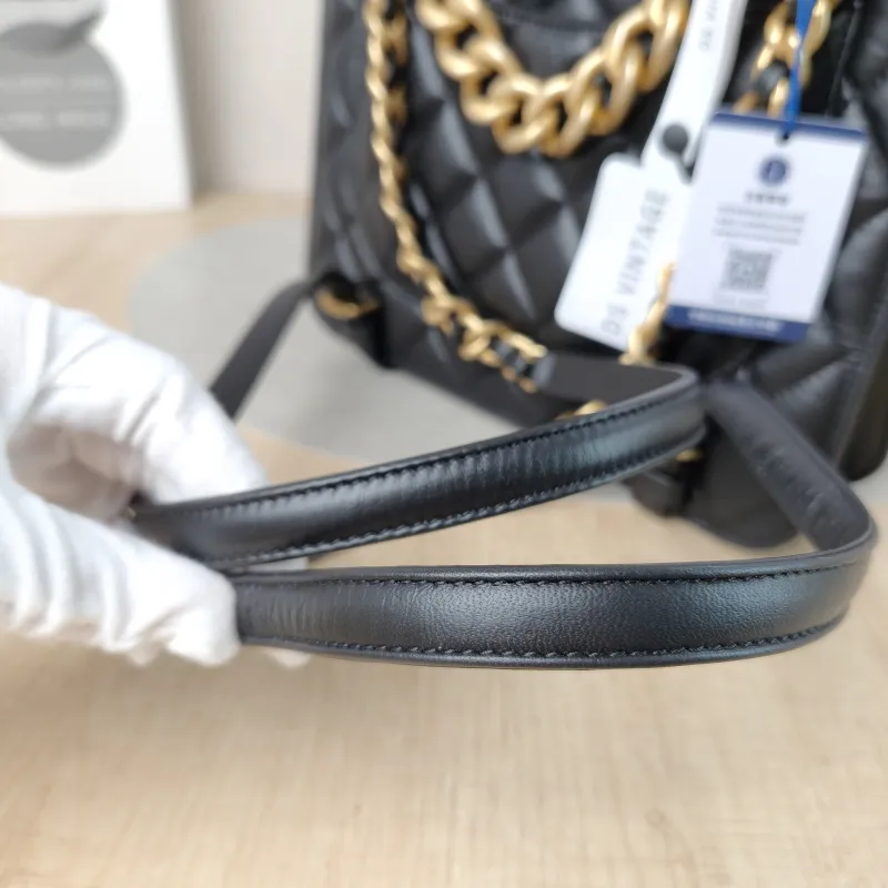 Chanel Crossbody Bag Backpack Black Calfskin One Size25 × 6 × 22 cm — detail view 6 of 13