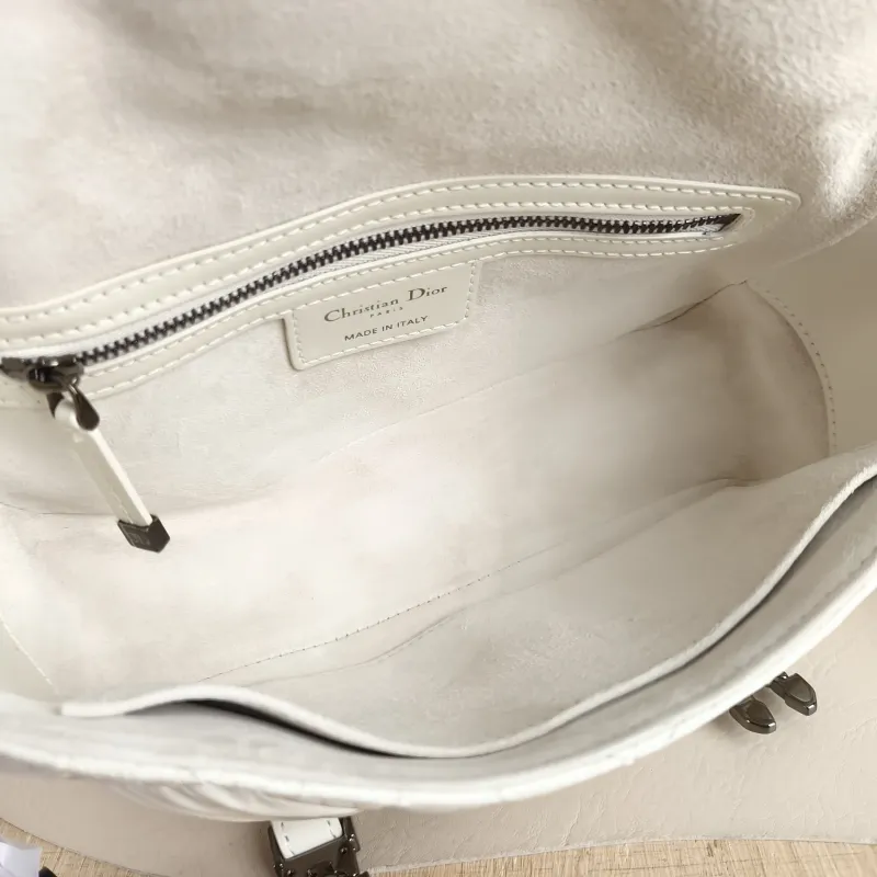 DIOR Crossbody Bag camp Messenger Bag White Calfskin Small 23 × 8 × 15 cm — detail view 3 of 11