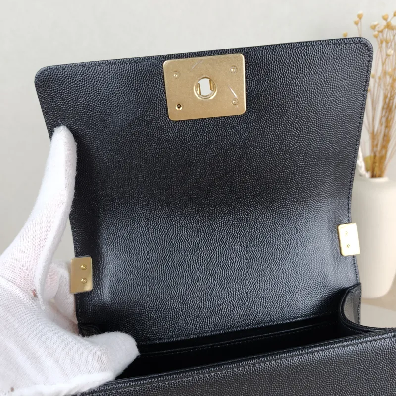 Chanel Crossbody Bag Le Boy​Black Grained Calfskin20.5 × 8.5 × 12 cm — detail view 6 of 15