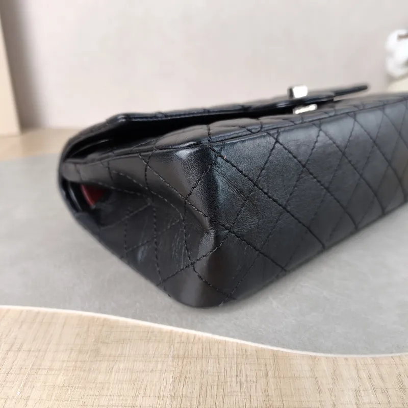 Chanel Shoulder Bag 2.55 Black Calfskin Small 24 × 7.5 × 16 cm 18 — detail view 2 of 13