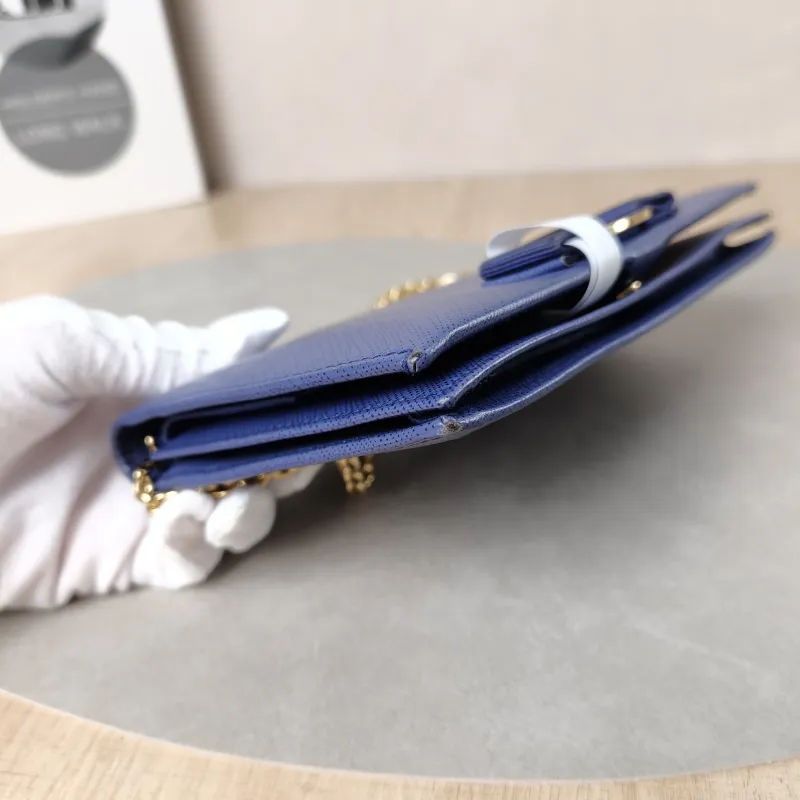 FERRAGAMO Crossbody Bag Chain Bag Blue Calfskin One Size19 × 2 × 11 cm — detail view 2 of 12