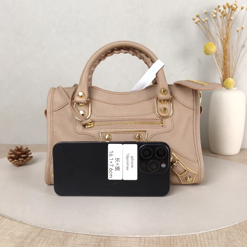 BALENCIAGA Crossbody Bag Classic City Pink Calfskin Mini 24 × 10 × 16 cm — cover view 2 of 5