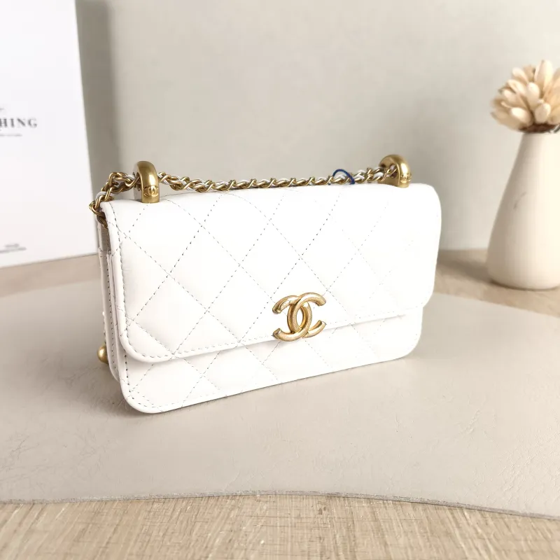 Chanel Crossbody Bag woc White Calfskin Mini 17.2 × 3.3 × 10 cm — cover view 3 of 6