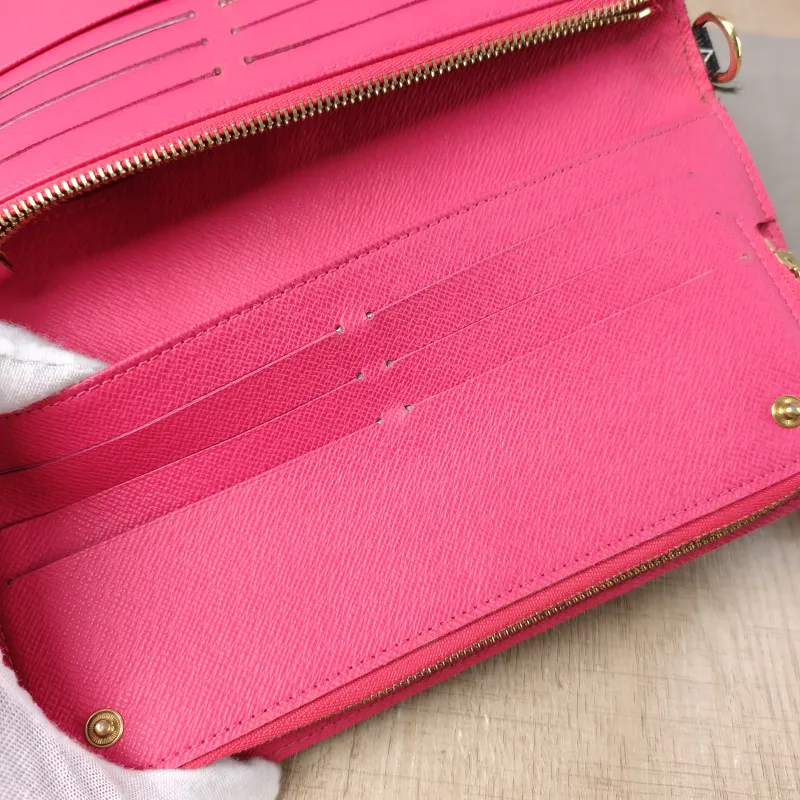 Louis Vuitton Wallet Edition Wallet Multicolore PVC One Size21 × 2 × 11 cm — detail view 10 of 13