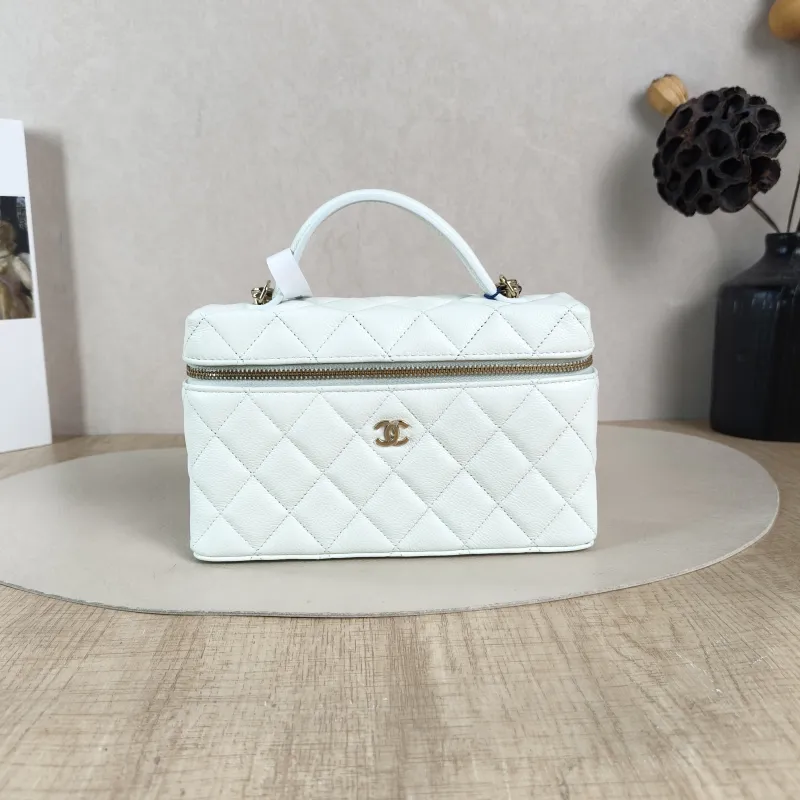 Chanel Crossbody Bag lp Box Bag Top Handle Crossbody Bag Grained Calfskin One Size 19.5 × 5 × 17 cm Conditioned