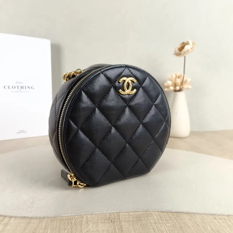 Chanel Crossbody Bag logo Crossbody Bag Black Lambskin One Size 18 × 6 × 16.5 cm — cover view 6 of 6