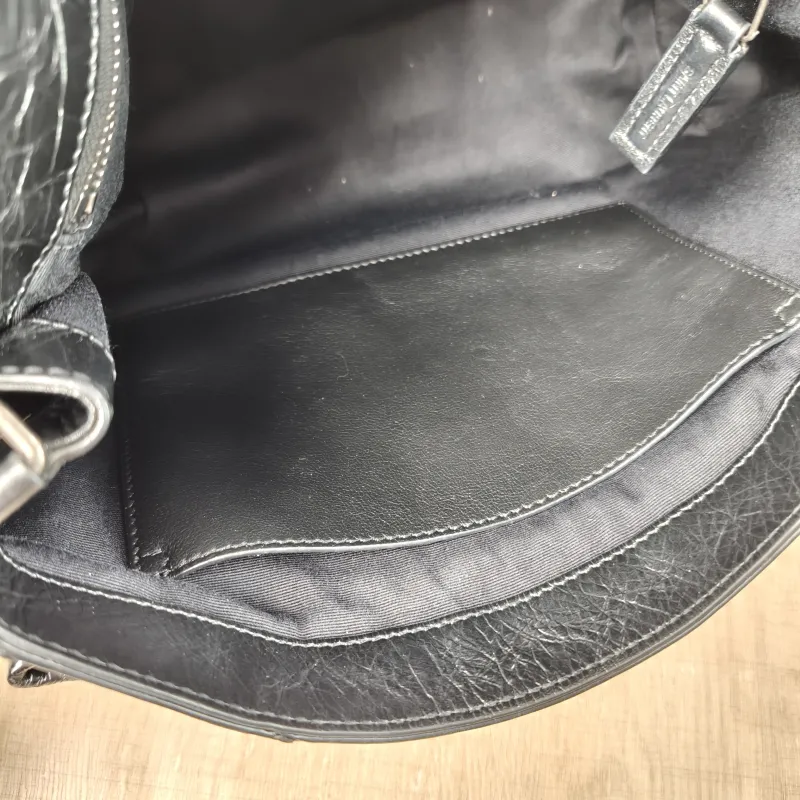 SAINT LAURENT Crossbody Bag Niki D Waxed Leather Calfskin Medium 28 × 8.5 × 20 cm — detail view 15 of 16
