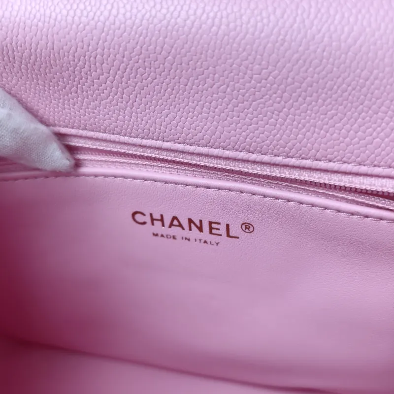Chanel Crossbody Bag Pink Grained Calfskin One Size 24 × 8 × 17 cm — detail view 6 of 11