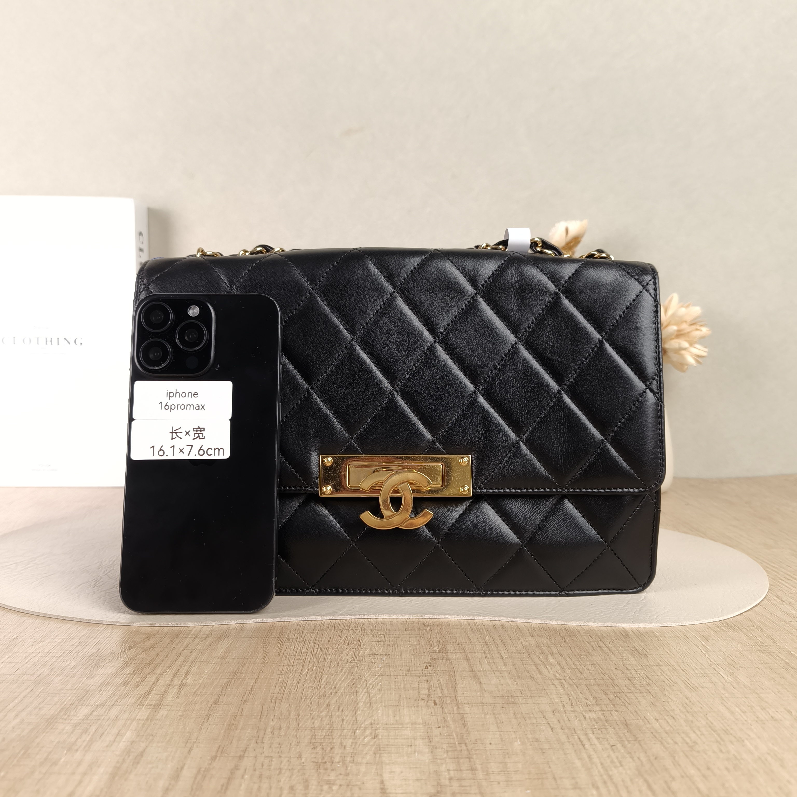 Chanel Crossbody Bagcf Collection Crossbody Bag Black Lambskin One Size28 × 8 × 18.5 cm — cover view 3 of 5