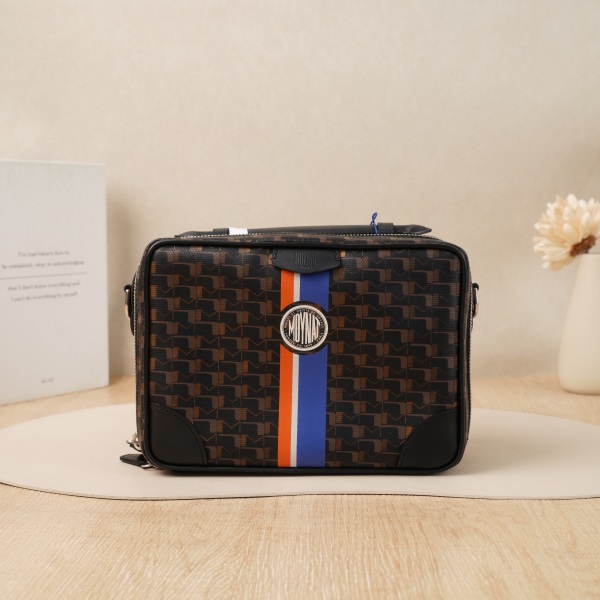 Moynat Crossbody Bag Camera Bag Colorblock PVC20 × 7 × 17 cm
