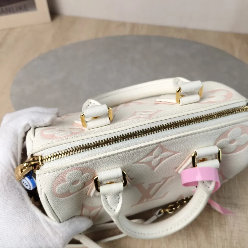 Louis Vuitton Crossbody Bag Speedy20 · Pink Monogram Empreinte Embossed Calfskin Small 20.5 × 12 × 13.5 cm — detail view 9 of 13