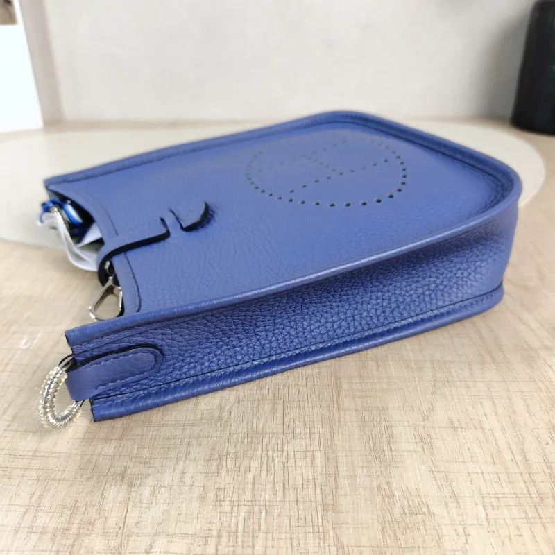 Hermès Crossbody Bag Evelyne Mini 16 Mini 16 Blue TC Calfskin Mini 17 × 5.5 × 18 cm D — detail view 9 of 12