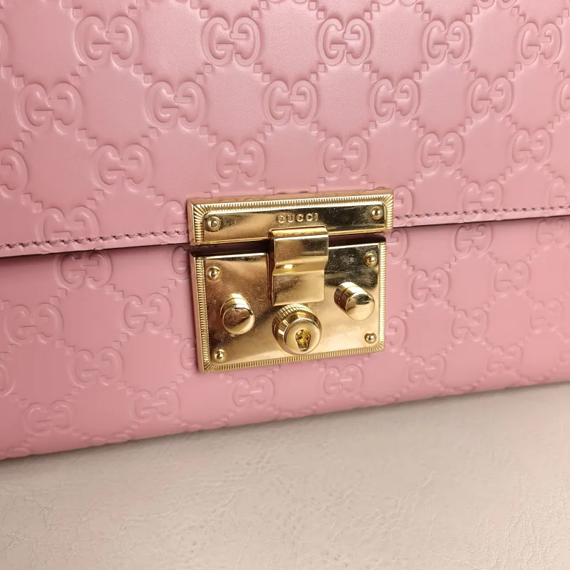 GUCCI Crossbody Bag Padlock Pink Calfskin Medium30 × 10 × 19 cm — detail view 8 of 11