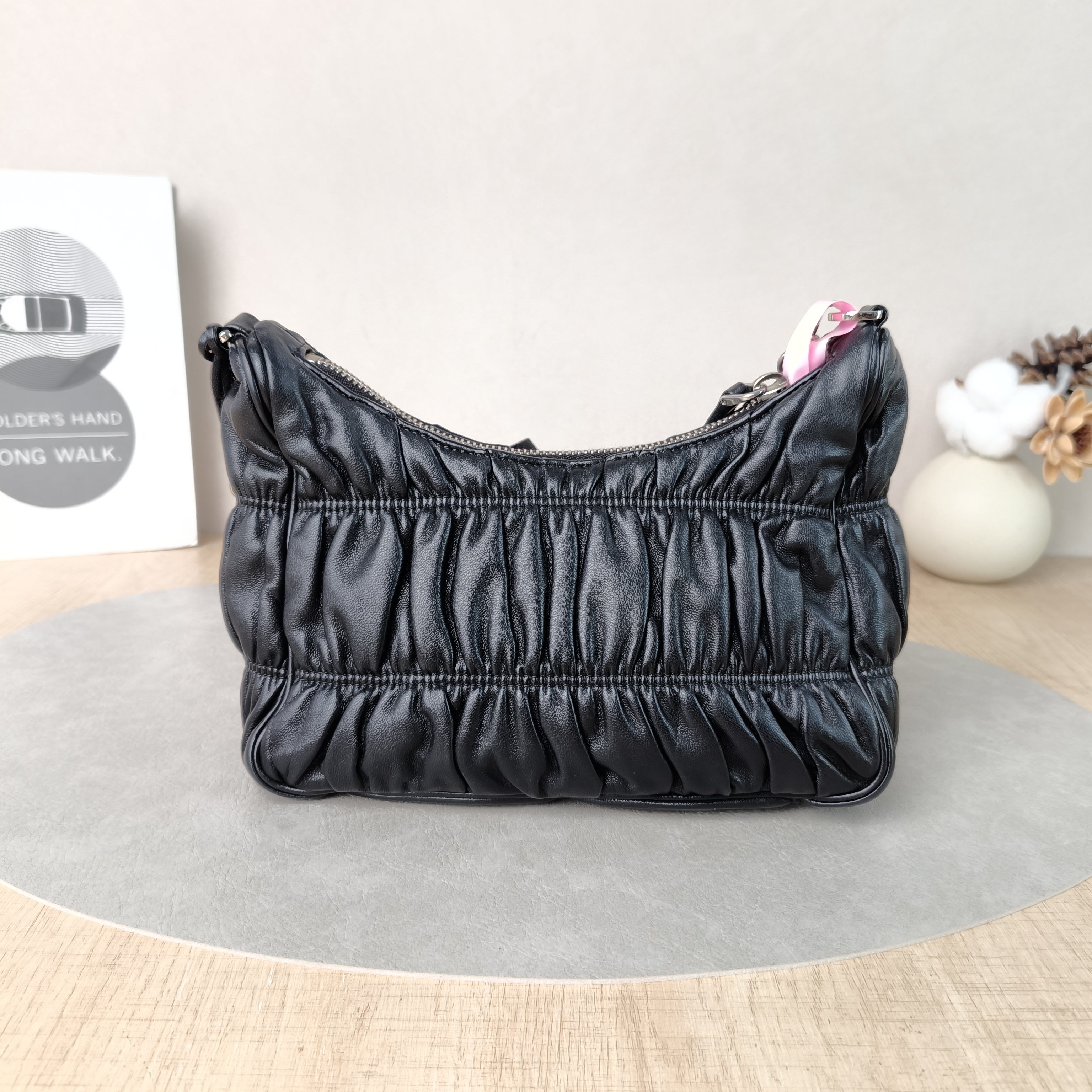 PRADA Crossbody Bag Re-Edition 2005 Hobo Edition Black Lambskin mini22 × 6 × 18 cm — cover view 6 of 6