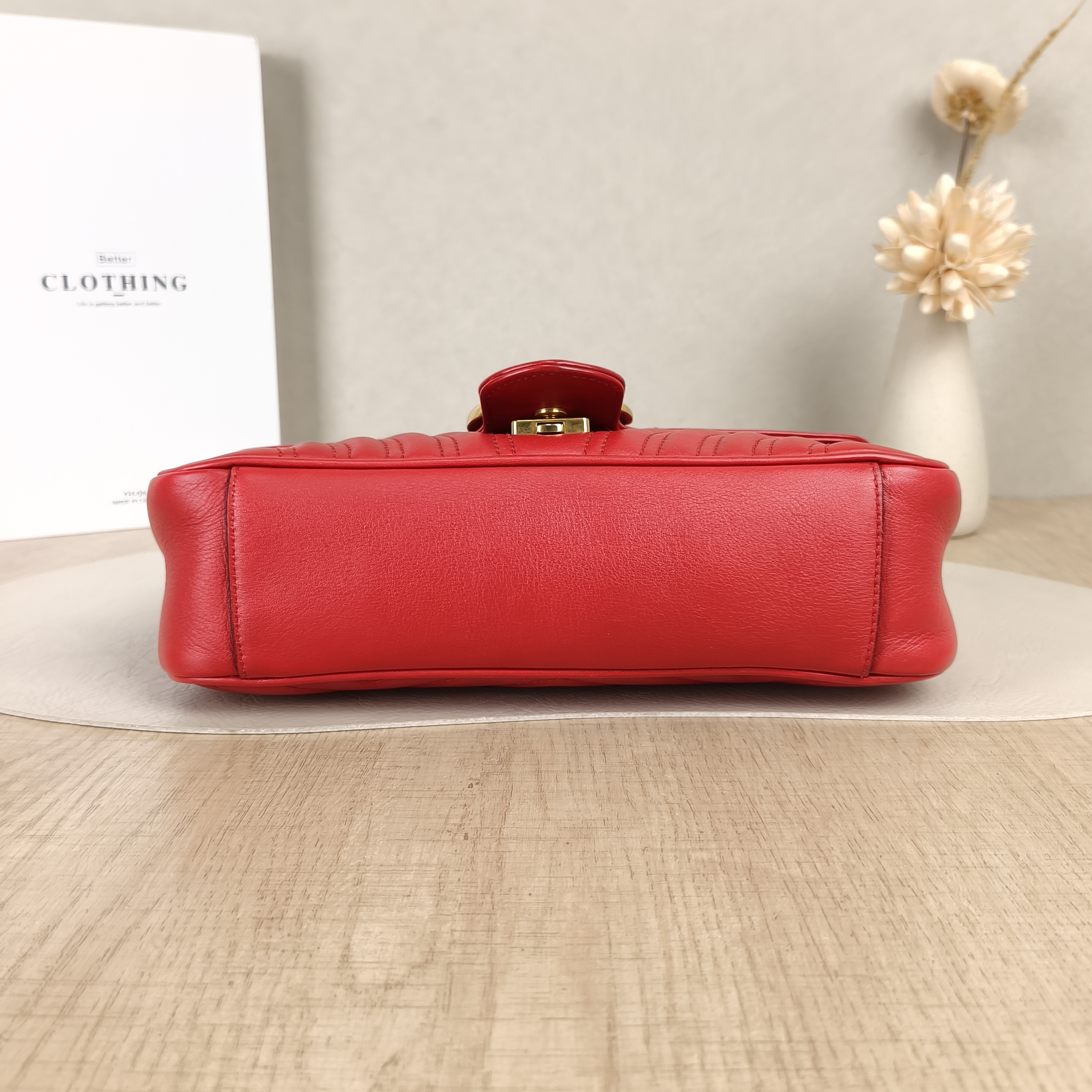 GUCCI Crossbody Bag GG Marmont Medium Marmont 26Red Calfskin26 × 7 × 15 cm — cover view 5 of 5