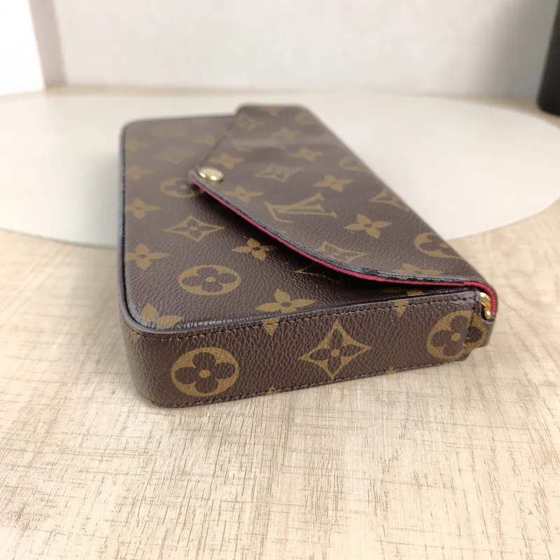 Louis Vuitton Crossbody Bag Pochette Félicie Monogram PVC Small21 × 3 × 12 cm — detail view 3 of 17