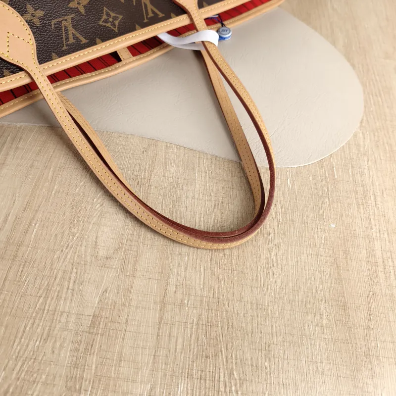 Louis Vuitton Shoulder Bag Neverfull Monogram PVC Medium 31 × 14 × 28 cm — detail view 5 of 11