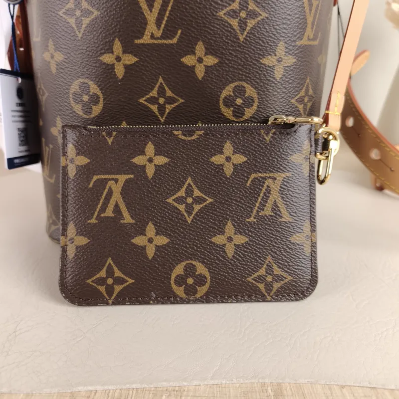 Louis Vuitton Top Handle Bag ALL IN BB Monogram PVC BB 16 × 12 × 18 cm — detail view 4 of 11