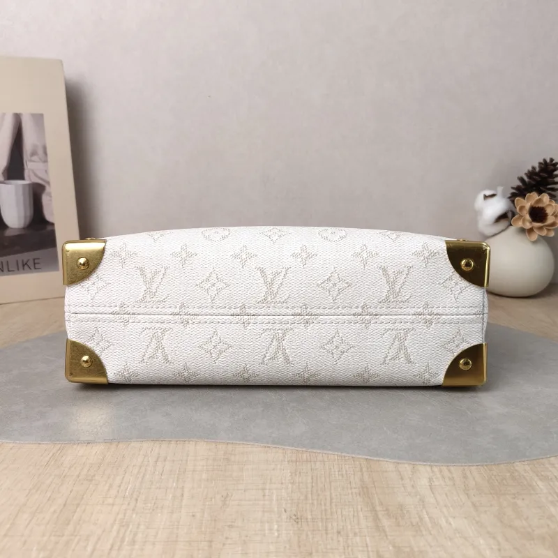Louis Vuitton Crossbody Bag Bobo Trunk White PVC One Size 32 × 9.5 × 19 cm — cover view 3 of 5