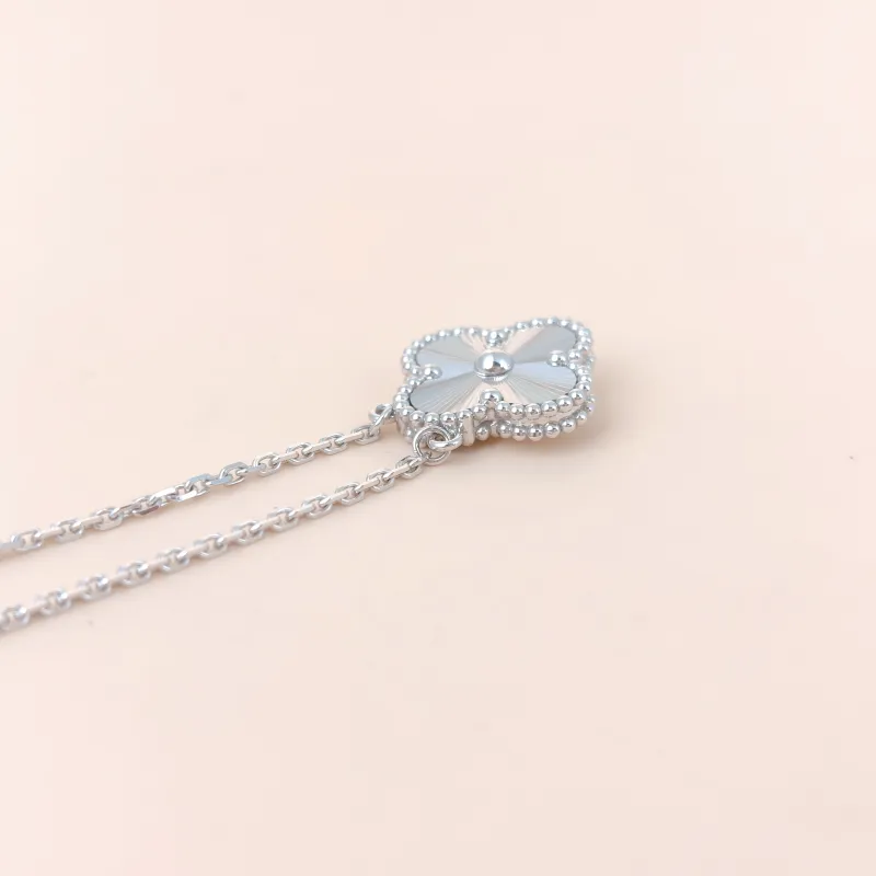 Van Cleef & Arpels Necklace Alhambra Alhambra Collection Necklace White Gold White Gold 18KW hite Gold Vintage Small 42cm — cover view 2 of 9