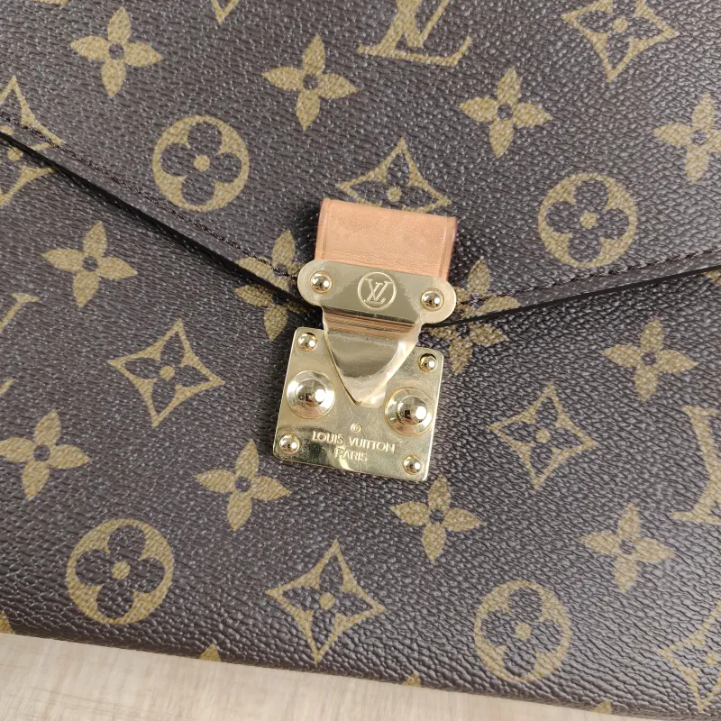 Louis Vuitton Crossbody Bag Pochette Métis Monogram PVC Medium25 × 7 × 19 cm — detail view 3 of 12
