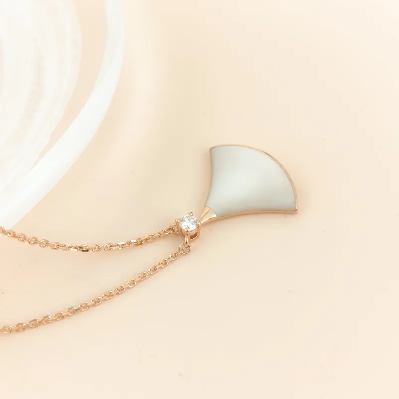 Bvlgari Necklace DIVAS’ DREAM Collection Pearl White Mother-of-Pearl 18KR ose Gold Diamond Medium 43cm — cover view 7 of 9