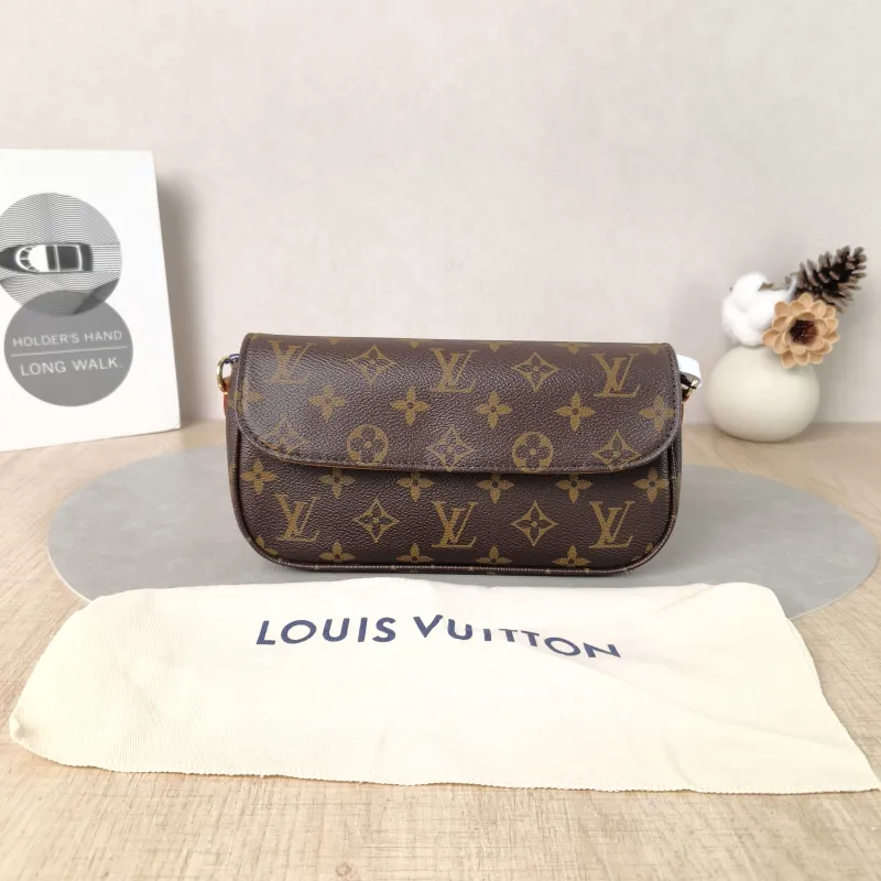 Louis Vuitton Crossbody Bag IVY Monogram PVC Small23.5 × 4.3 × 12 cm — cover view 4 of 6