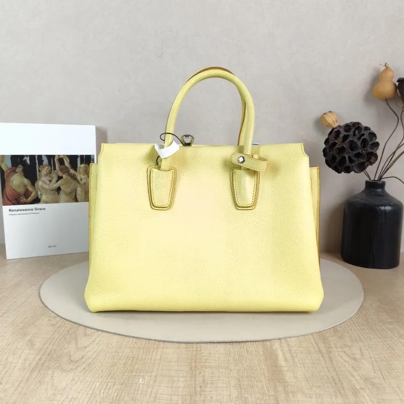 MCM Shoulder Bag Tote Bag Yellow One Size30 × 14 × 21 cm — cover view 2 of 5