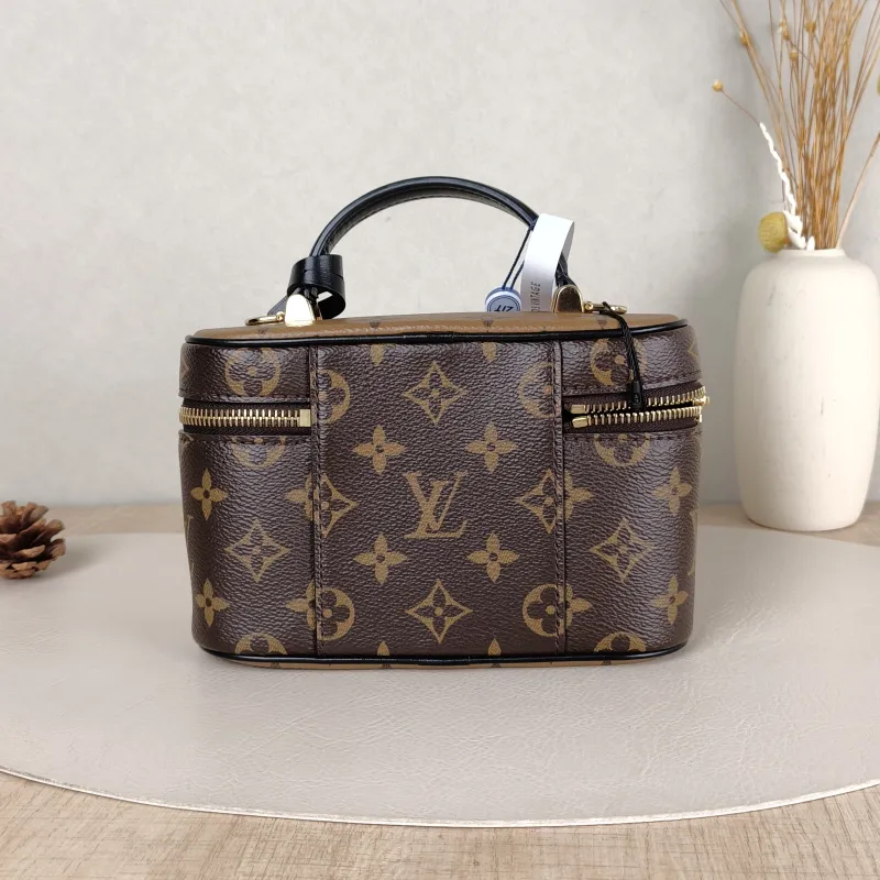 Louis Vuitton Shoulder Bag VANITY POUCH Cosmetic Bag Monogram PVC One Size19 × 6.5 × 11.5 cm — cover view 2 of 5